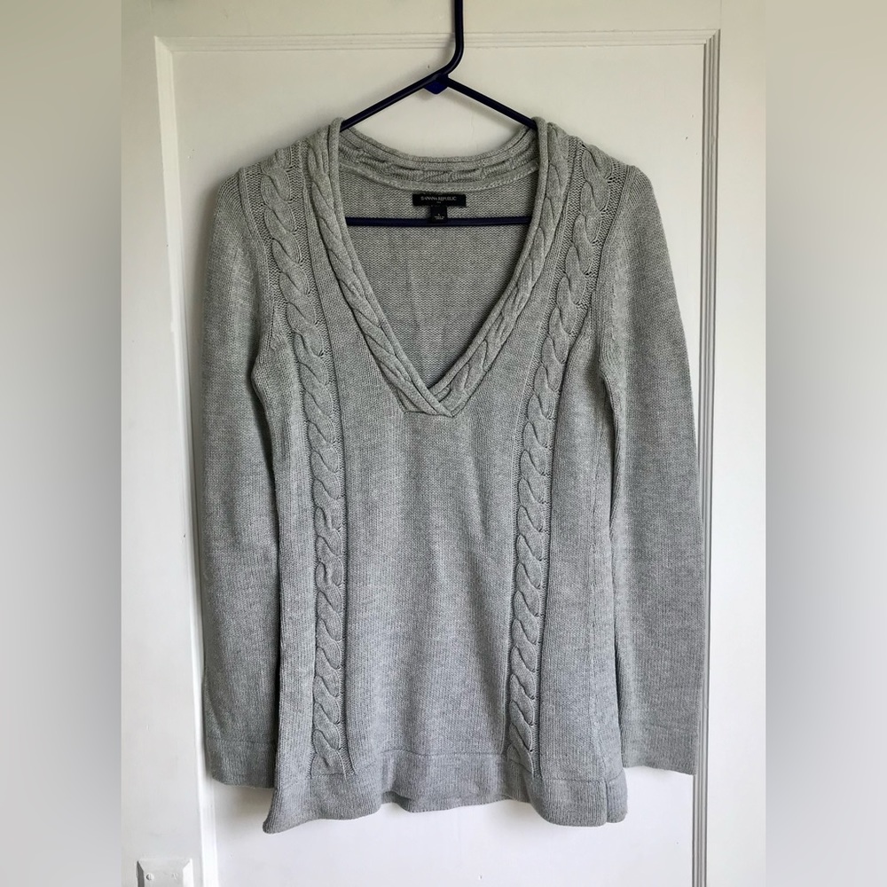 Banana Republic Knit cotton / Viscose Blend knit V-Neck Sweater Size Small